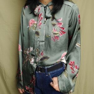 Show Me Your Mumu Taylor Tie Front Tunic Size Small